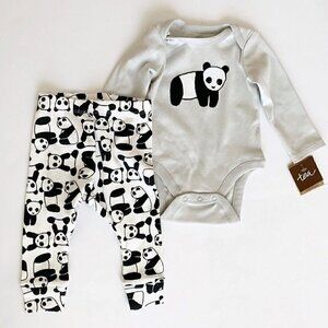 NWT Tea Collection Baby Outfit 0-3 Months or Newborn size